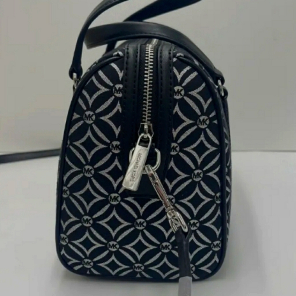 SOLD michael Kors Glitter Jet Set Crossbody - Picture 5 of 9